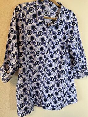 TULIP‎ Button Front Artsy Purple and Lavender Circle Design Lagenlook Top. Large